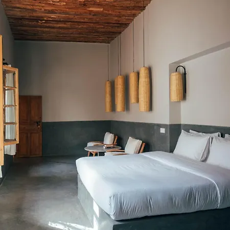 Riad No37-3